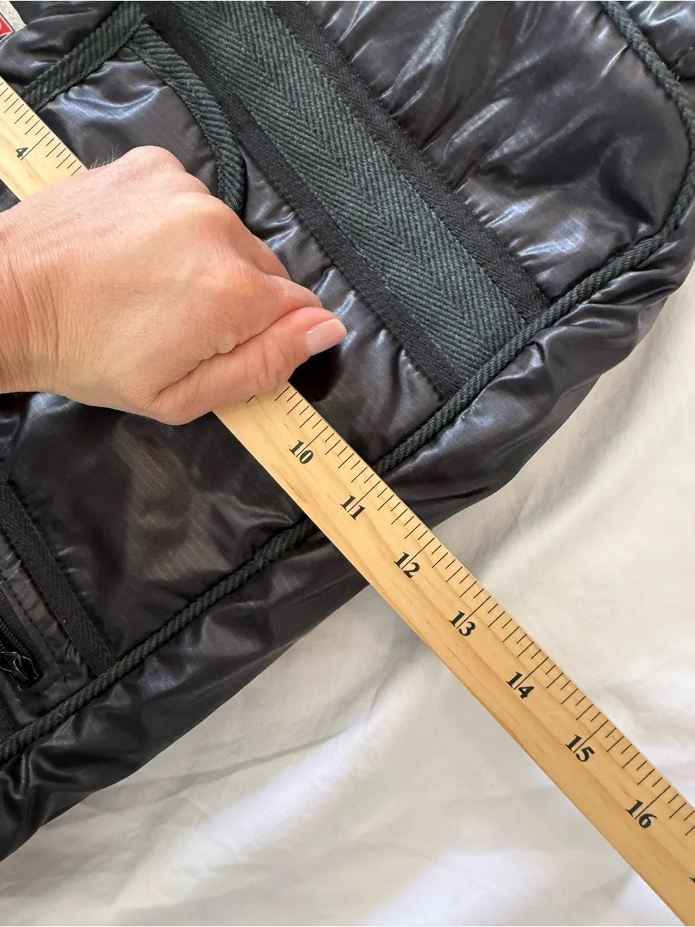 Vintage Black Men's Nylon Carry Gym Bag GUC 0821
